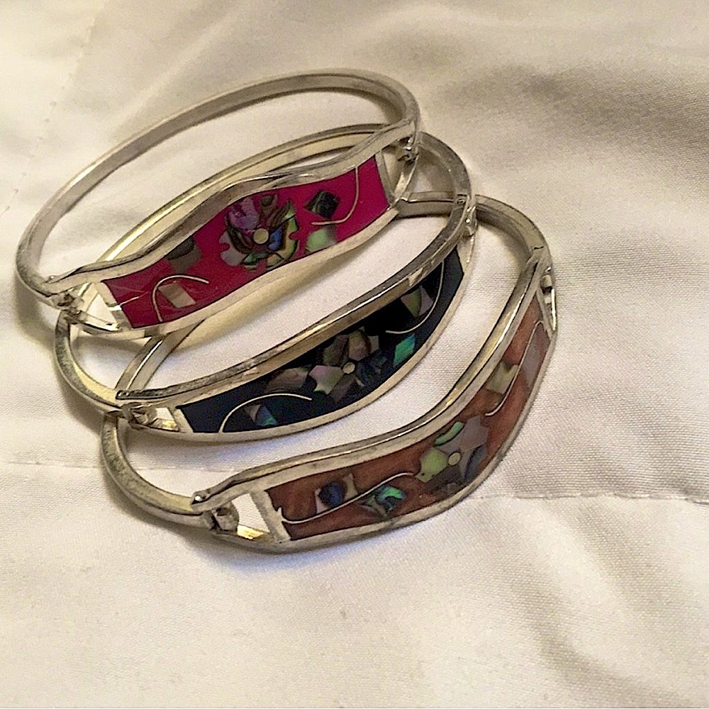 Alpaca Artesian Mother of Pearl Inlay Bracelet Set